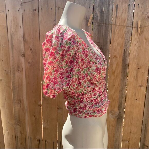Nasty Gal Floral V Neck Puff Sleeve Blouse size Medium - Picture 7 of 15